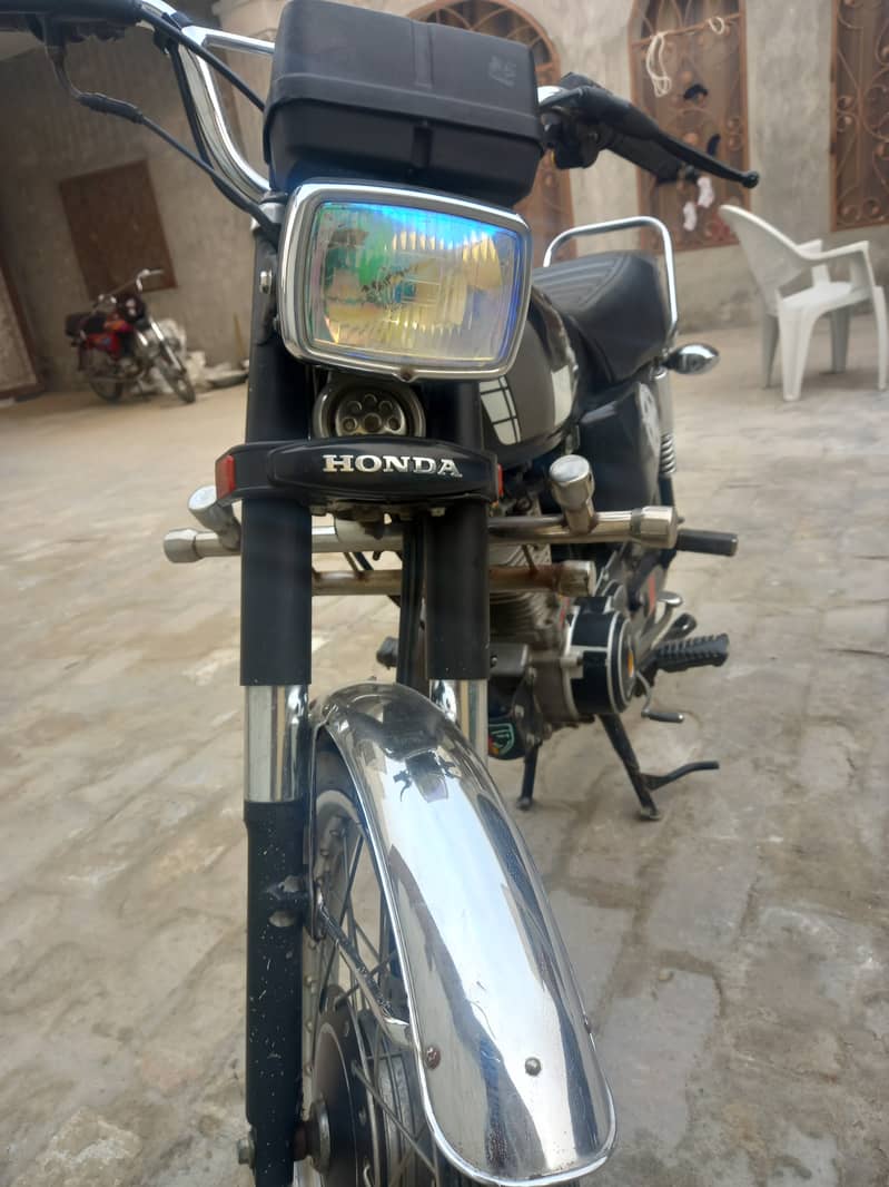 Honda CG 125 2021 for sale all punjab registered 0