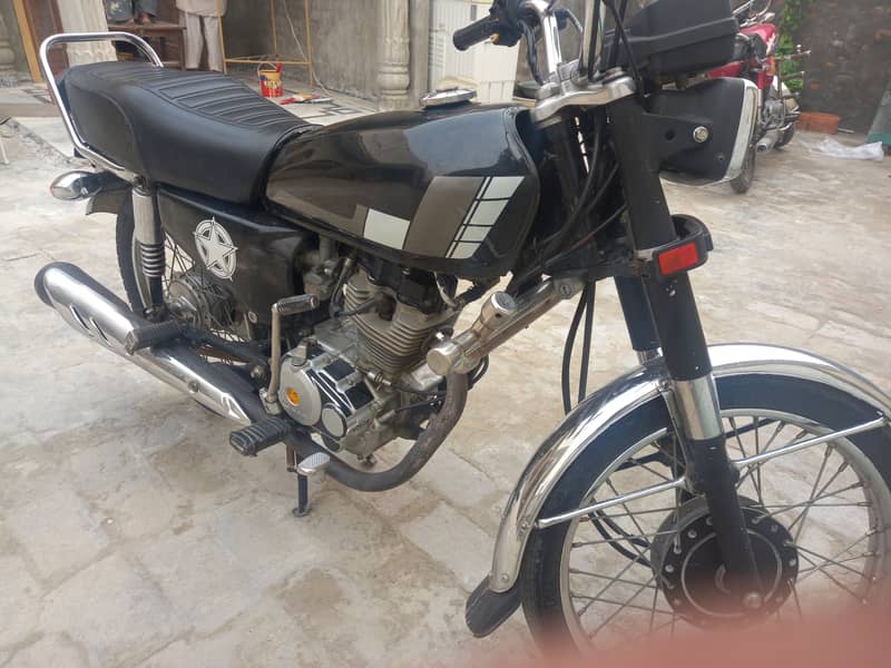 Honda CG 125 2021 for sale all punjab registered 2