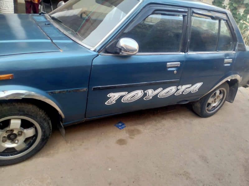 Toyota Corolla 82 ,,  0,3,1,9,5,2,9,1,7,4,6, 9