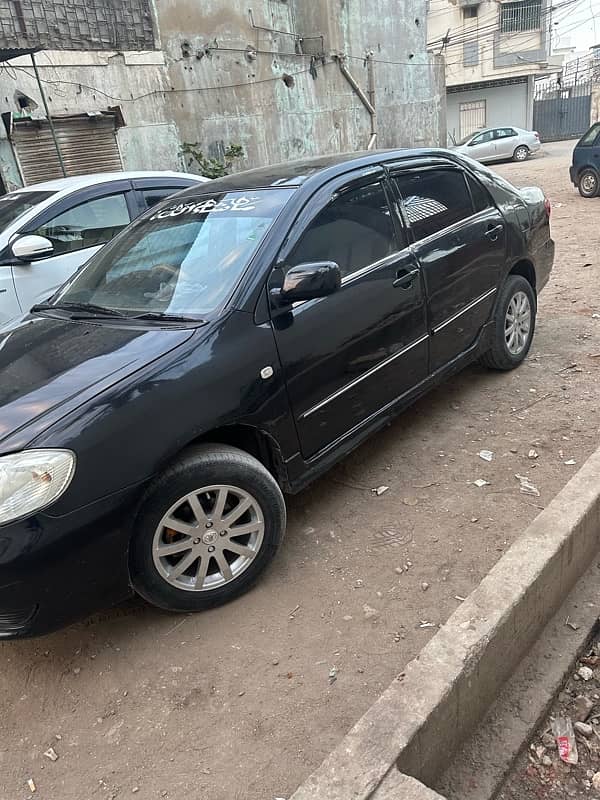 Toyota Corolla SE saloon 2004 6