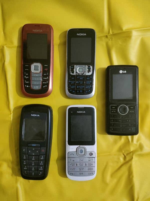 Nokia , Samsung ,Sony Ericsson, Motorola 5