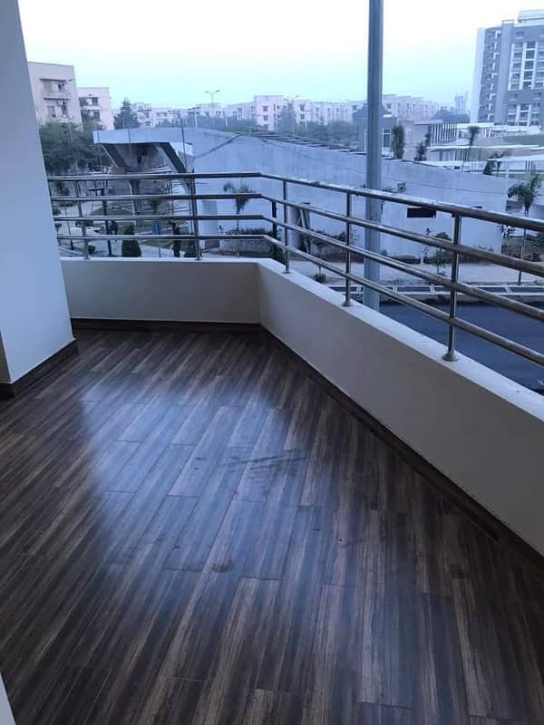 Brand New 10 Marla 3 Bedroom apartment Facing Lake view. Sector D Askari 11 Lahore 17