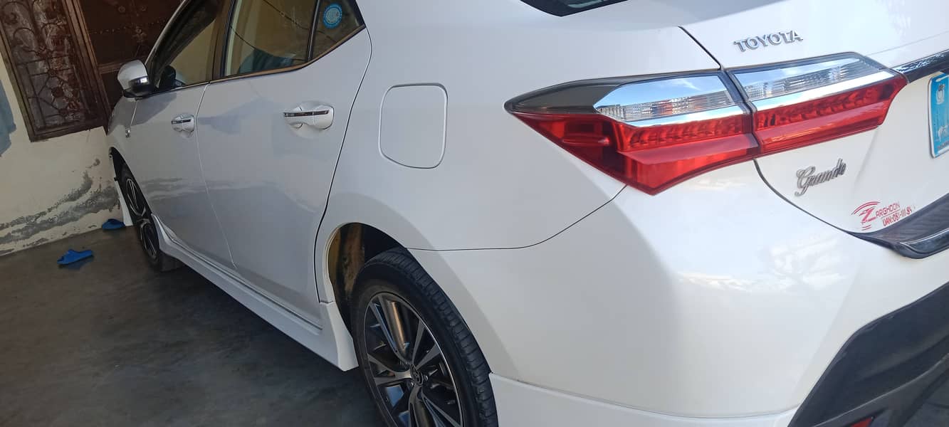 Toyota Altis Grande 2022 16