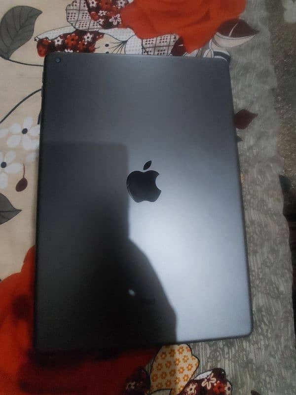 apple iPad 8th generation 2