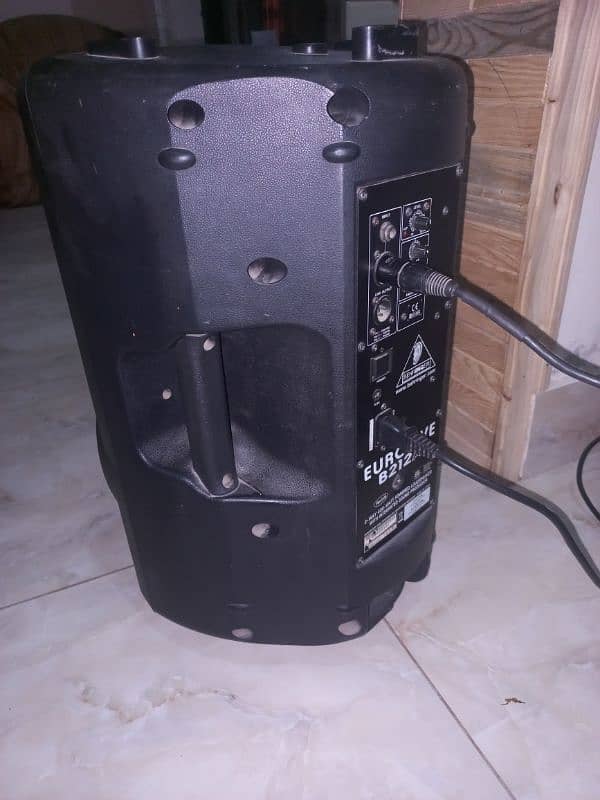 Behringer speaker original for sale 2