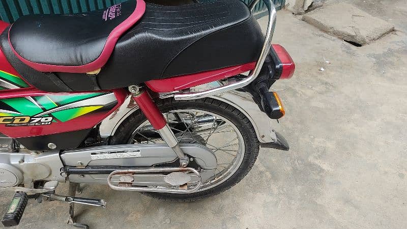 Honda cd70 available in good condition 7