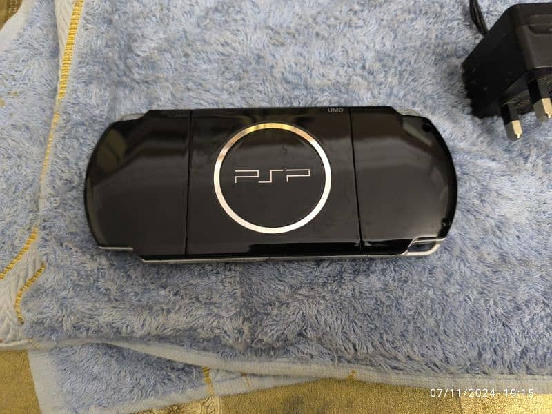 PSP Slim Model 3003 PB 1