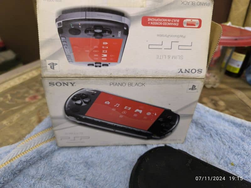 PSP Slim Model 3003 PB 3