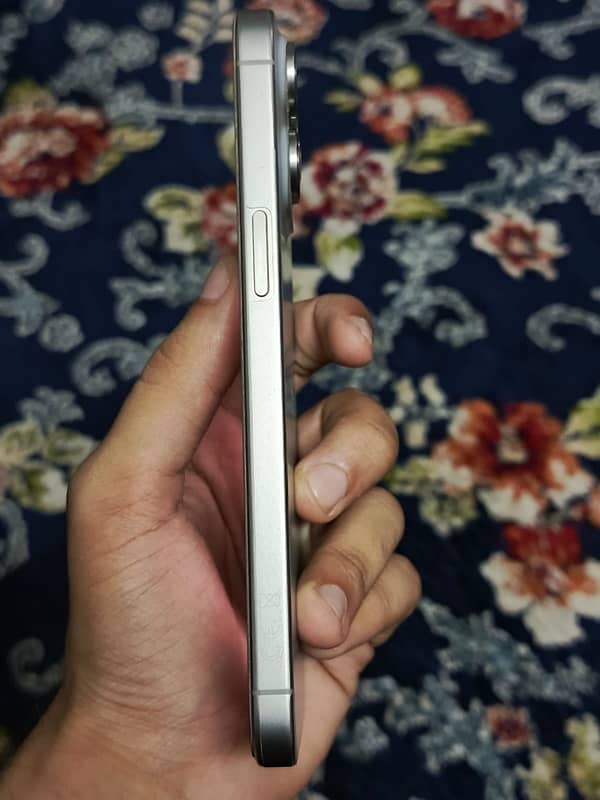 i Phone 15pro max 256 gb natural titanium non pta 1