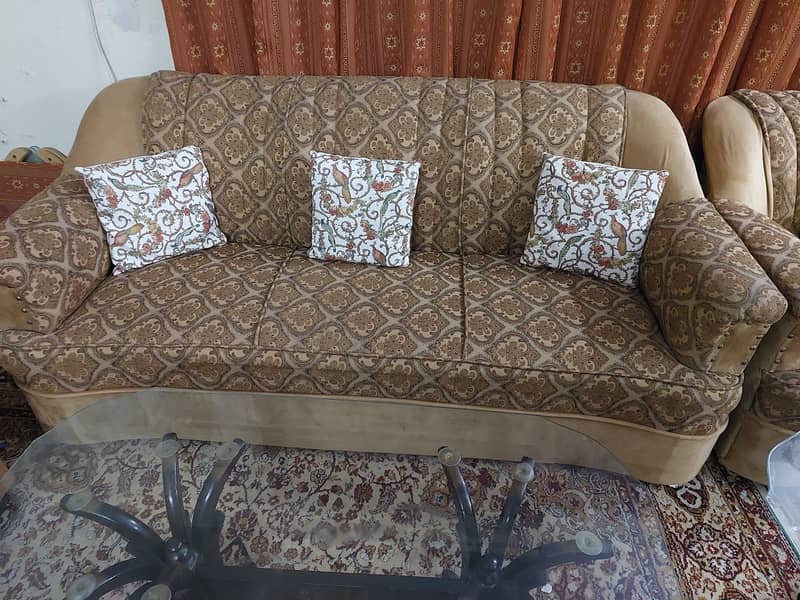 Sofa Set 5 Seater with 3 Glass tables for Sale 3