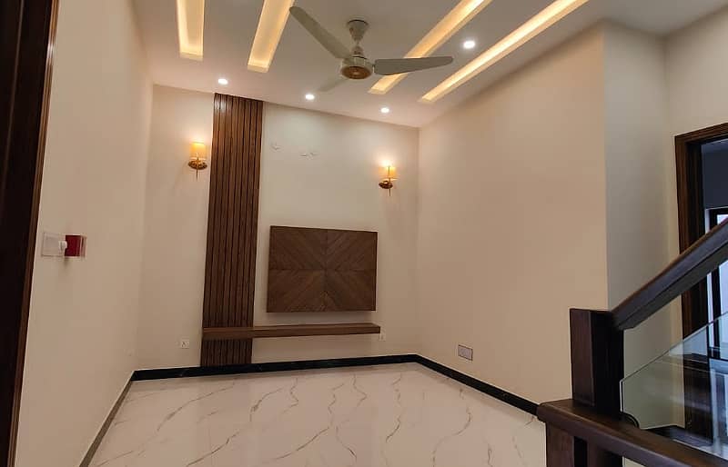 5 Marla luxury House Available For Sale In DHA 9 town Lahore 17