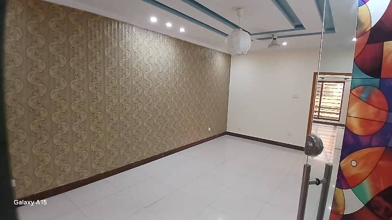 Upper portion of rent in phase 2 gulriaz near car chuk bahria town Rawalpindi 5