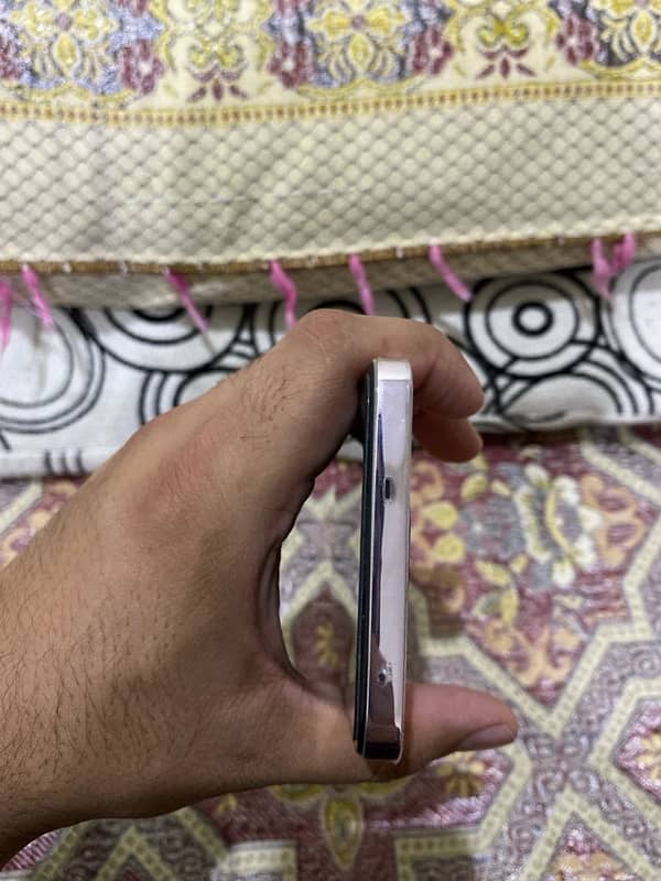 oppo reno12f 8+4/256 5