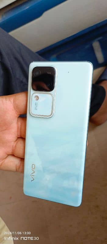 vivo v30 0