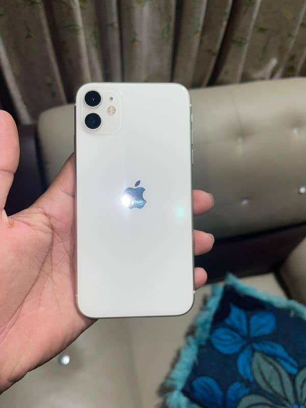 iphone 11 64 non pta / with box 1