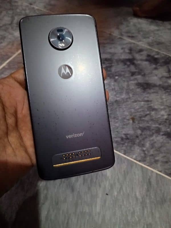 Moto Z4 4gb 128gb good condition pta approve 6