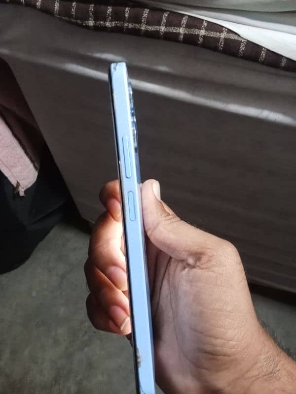 Realme note 50 condition 10/10 with original box and charger 2