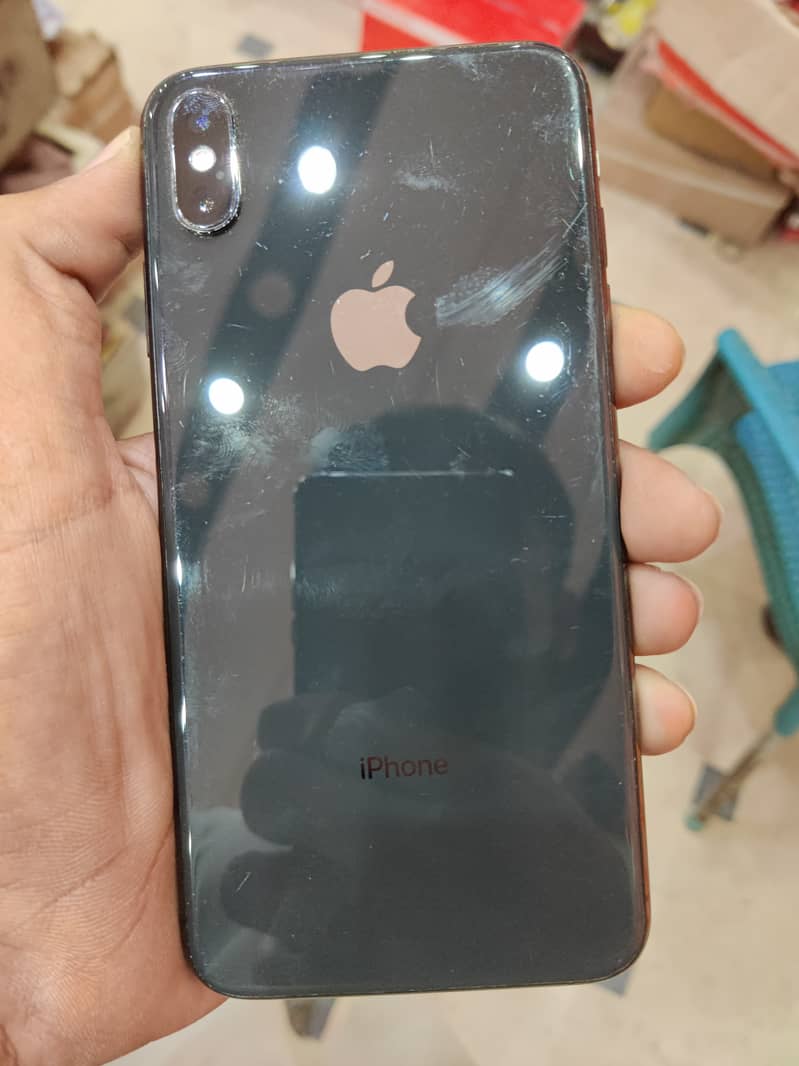 iphone xsmax 4