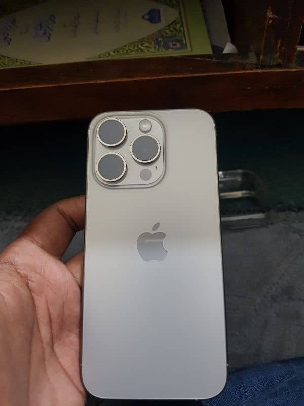 iPhone 15pro  Factory Unlocked 4