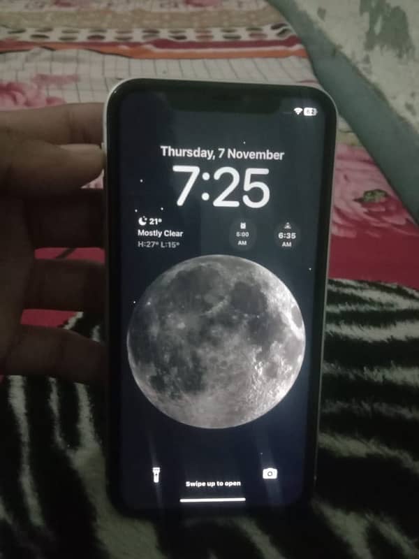 Iphone 11 jv 64gb Rs. 42000 03275763748 2