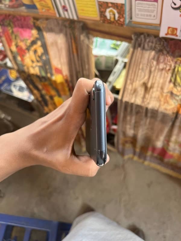 iphone xr black 5