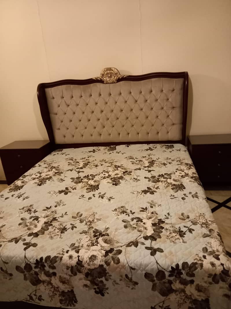 bed set urgent sale 1