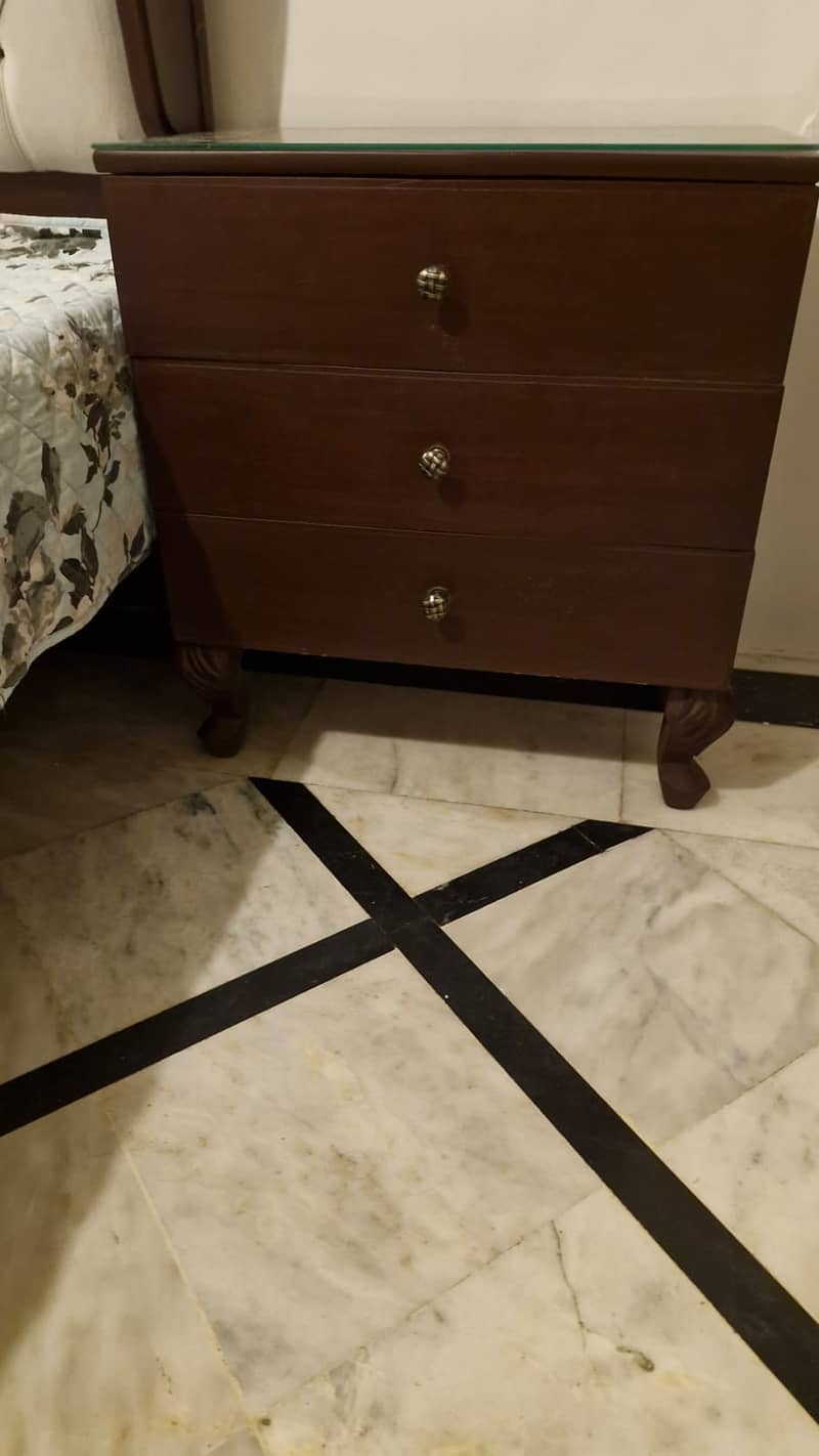 bed set urgent sale 3