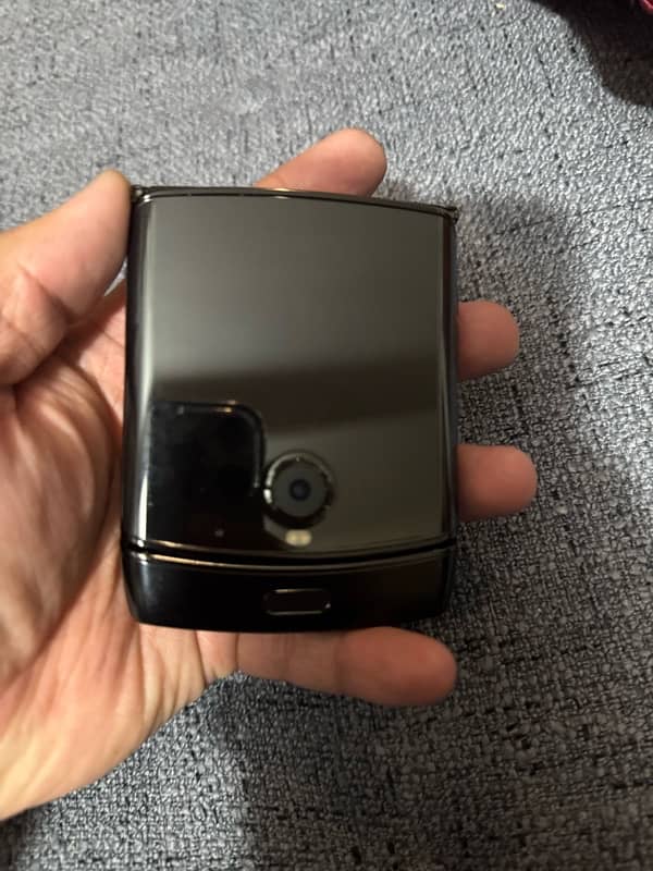 Motorola Raze 2019 4/128 gb 0