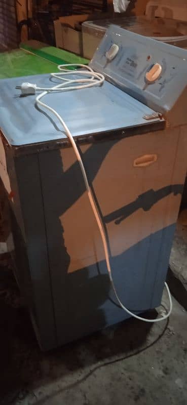 Good condition washing machine 0