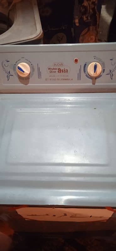 Good condition washing machine 2