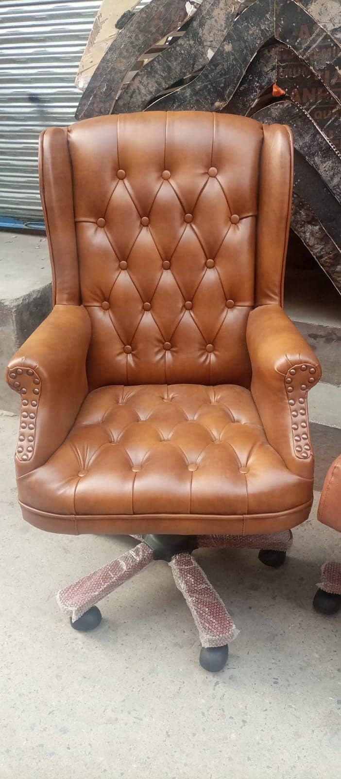 Boss chairs/revolving chair/leather chair/Ceo chair/Iron chair 6