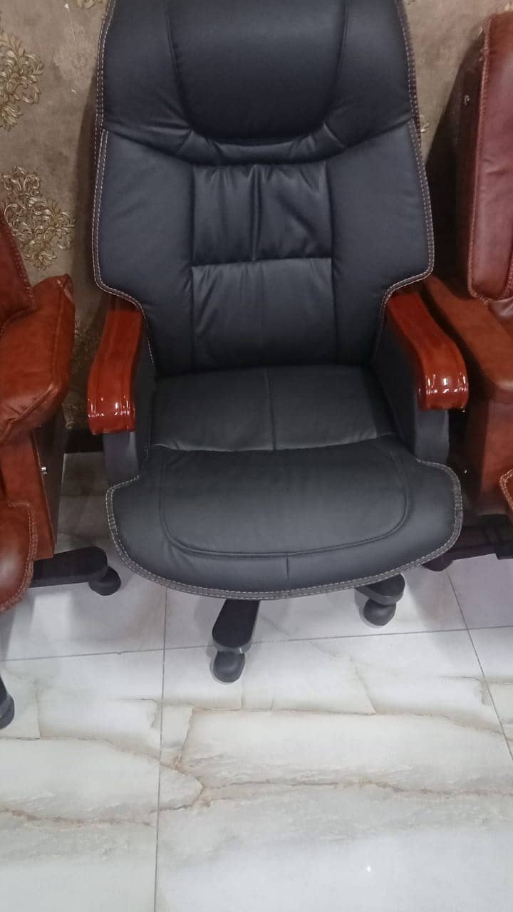 Boss chairs/revolving chair/leather chair/Ceo chair/Iron chair 7