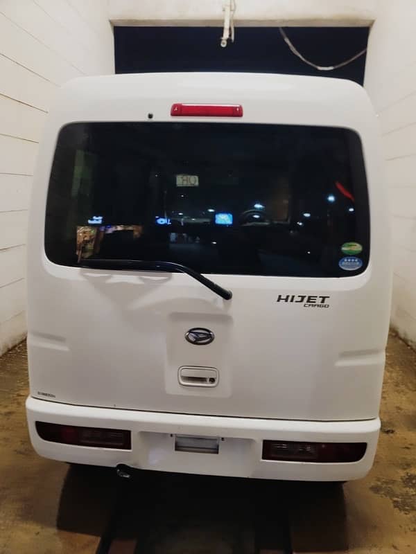 Daihatsu Hijet 2015 5