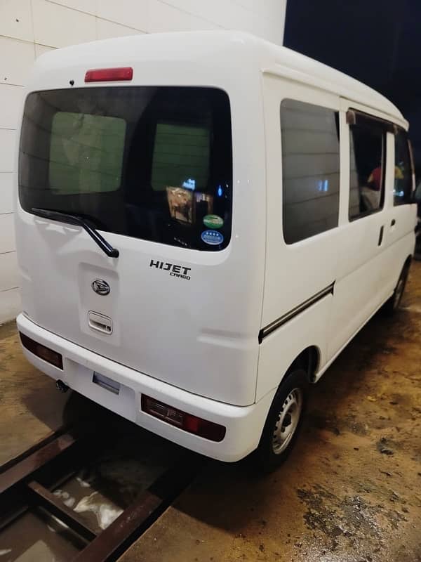 Daihatsu Hijet 2015 6