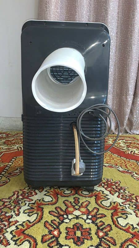 SKYWOOD PORTABLE AIR CONDITIONER 3