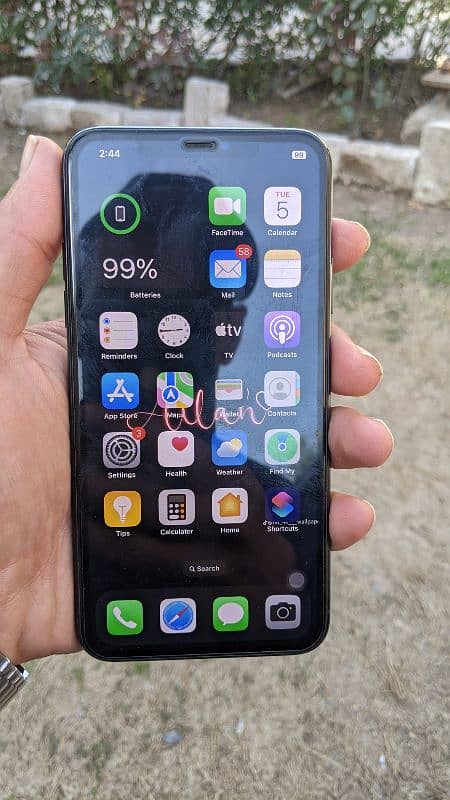 iphone 11 pro max(jv) 256 GB LLA model health 92%  condition 10/10 2