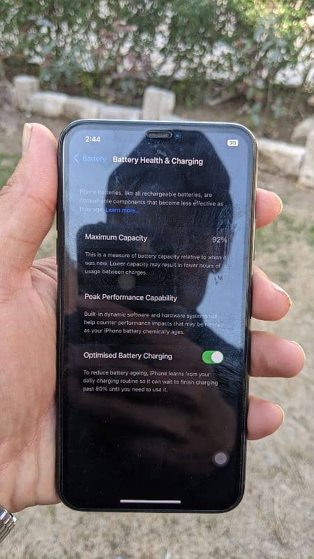 iphone 11 pro max(jv) 256 GB LLA model health 92%  condition 10/10 5