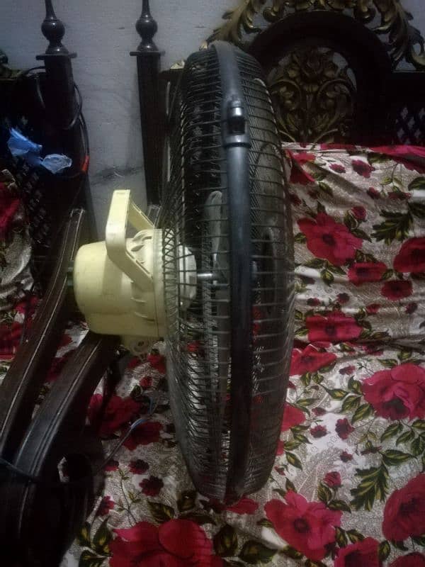 12v fan cont. 03097890778 2