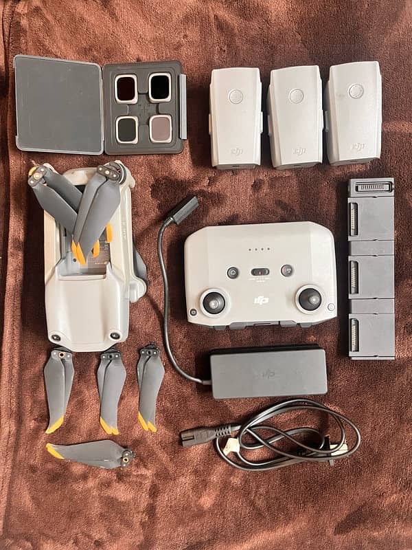 Dji Air 2s fly more combo 8/10 condition 0