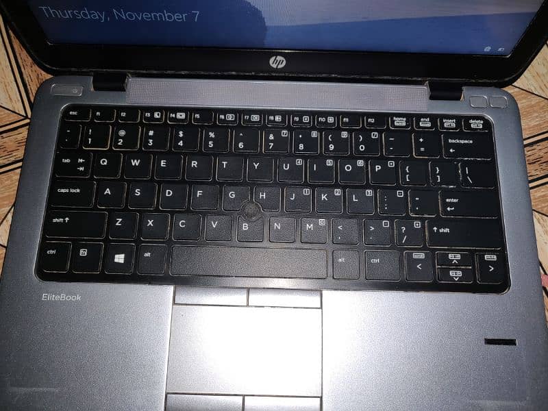 urgent sale hp leptop for online work only. 30,000 5