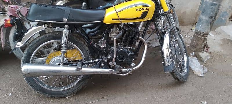 Honda CG-125cc Karachi with file book 1