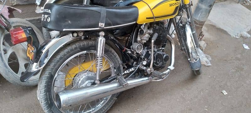 Honda CG-125cc Karachi with file book 2