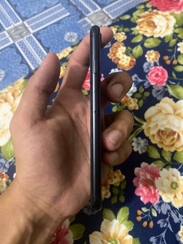 IPHONE SE2020 64gb jv 4