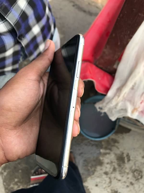 iPhone XS non pta all ok 10by10 battery health 74% 3