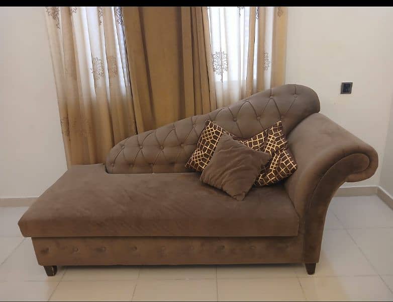 sofa set with dewan 2