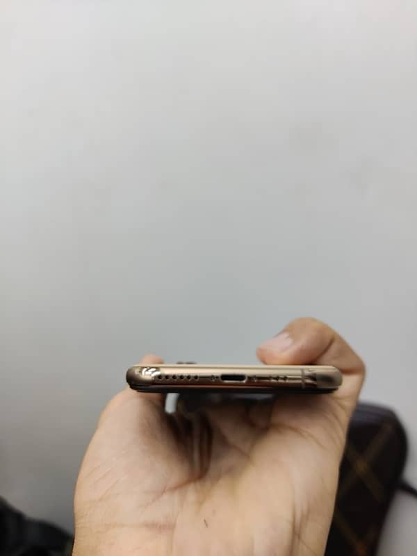 iPhone Xs ( Dual Sim PTA Approved ) 3