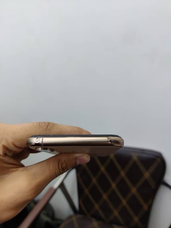 iPhone Xs ( Dual Sim PTA Approved ) 4