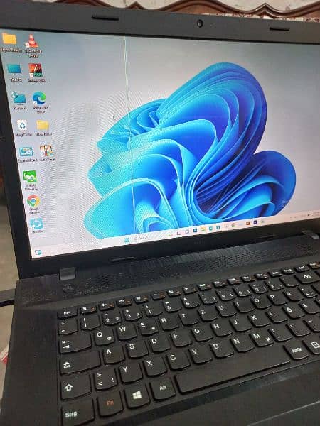 lenovo G710 with one GB graphic card 3