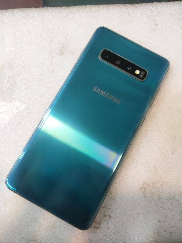 Samsung S10+ 4