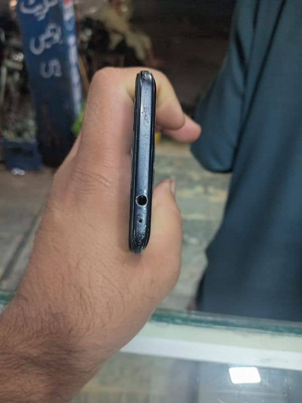 Vivo S1 pro only phone no box no charger 8/128 0